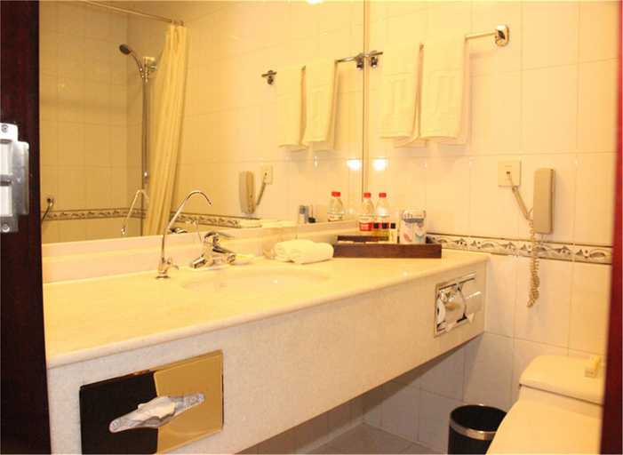 Bathroom 5, Beijing Jinjiang Fuyuan Hotel, Beijing