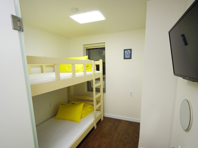 Bedroom 3, 24 Guesthouse Seoul City Hall, Jung