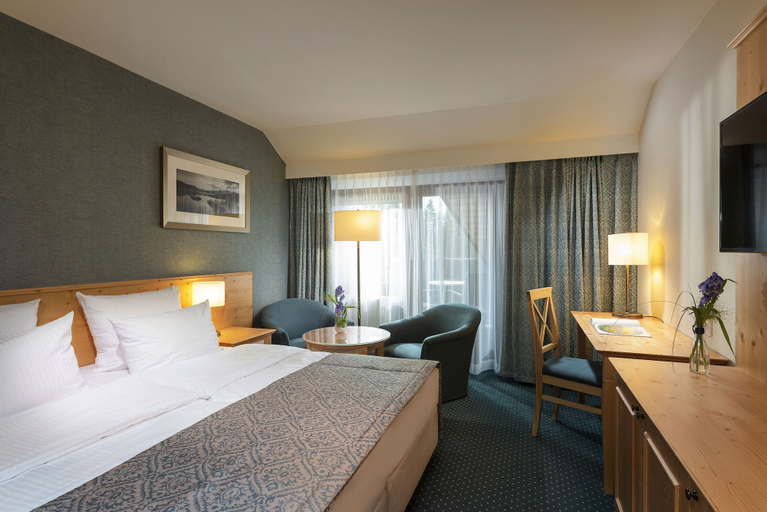 Bedroom 3, Maritim TitiseeHotel Titisee - Neustadt, Breisgau-Hochschwarzwald