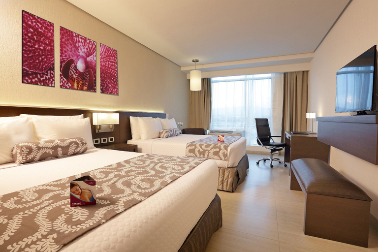 Bedroom 5, Crowne Plaza PANAMA AIRPORT by IHG, Panamá