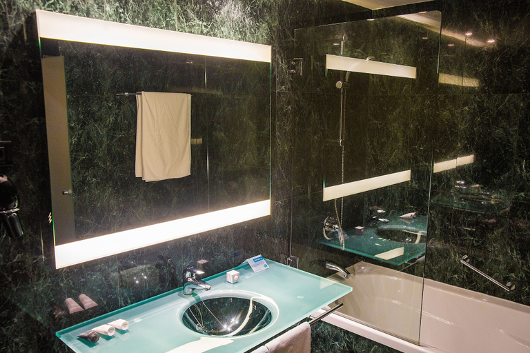 Bathroom 4, AC Hotel Zamora by Marriott, Zamora