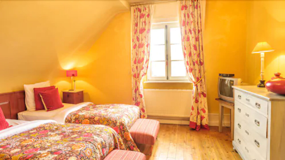 Bedroom 2, Hotel de Charme Zum Schiff, Rastatt