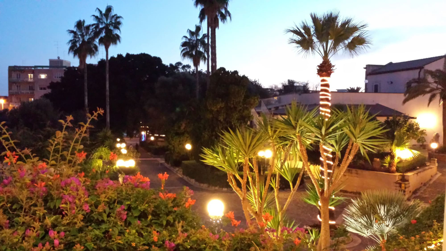 Exterior & Views 2, Grand Hotel Villa Politi, Syracuse