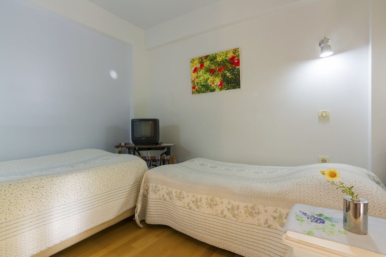 Bedroom 4, Sakin Ev, Çeşme