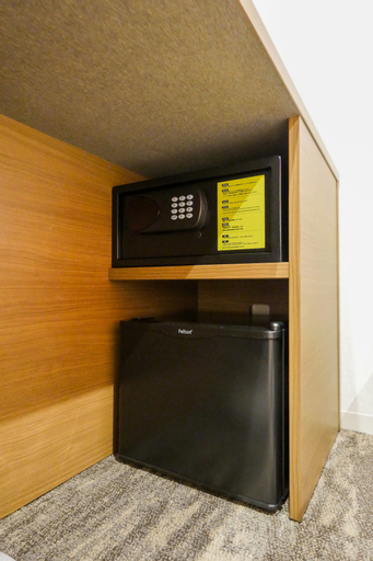 Others 5, Kin Hotel, Taitō