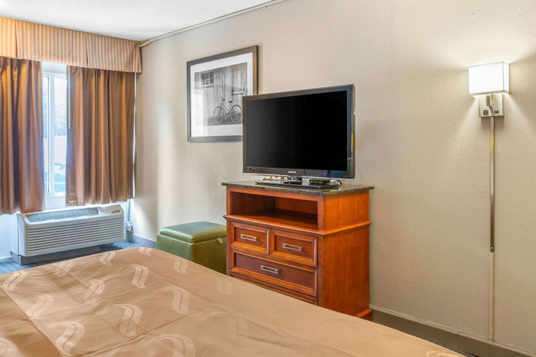 Bedroom 3, Quality Inn & Suites Apex - Holly Springs, Wake