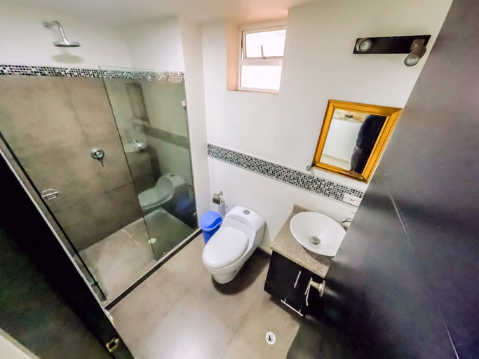 Bathroom 3, White Coral Apartasuite, San Andrés