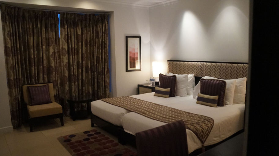 Bedroom 3, Sarovar Portico Surajkund Faridabad, Faridabad