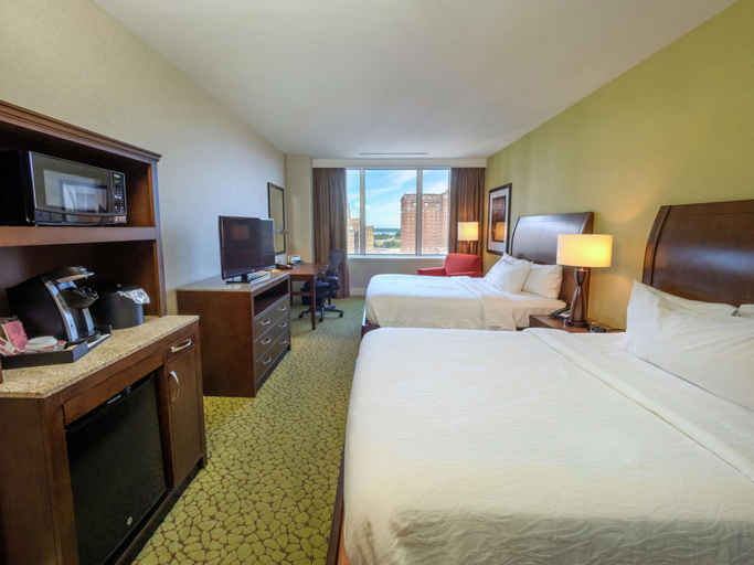 Bedroom 3, Hilton Garden Inn Buffalo Downtown, Erie
