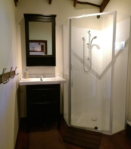 Bathroom 3, The Black Cockatoo Nannup, Nannup