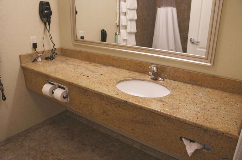 Bathroom 4, La Quinta Inn & Suites by Wyndham Bismarck, Burleigh