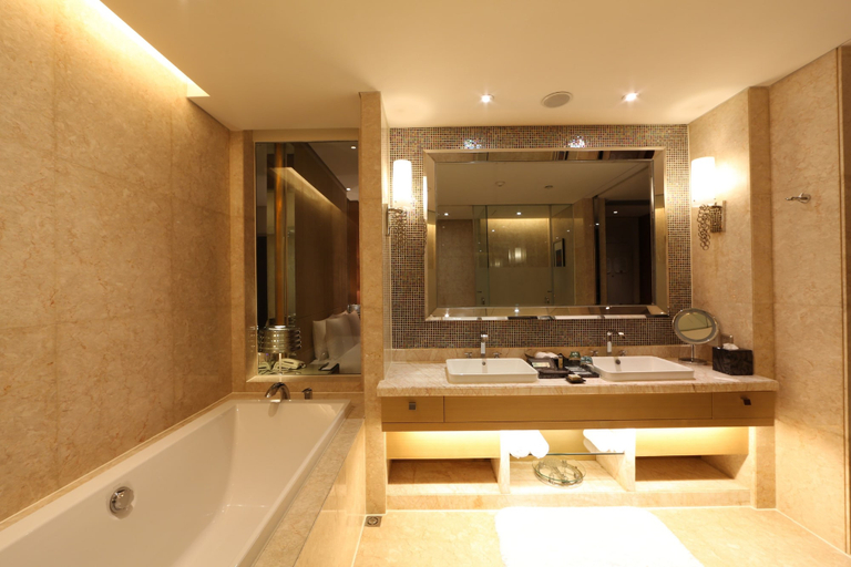 Bathroom 4, Renaissance Chengdu Hotel, Chengdu
