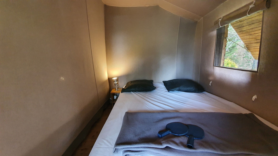 Bedroom 3, Camping les Vernières, Puy-de-Dôme