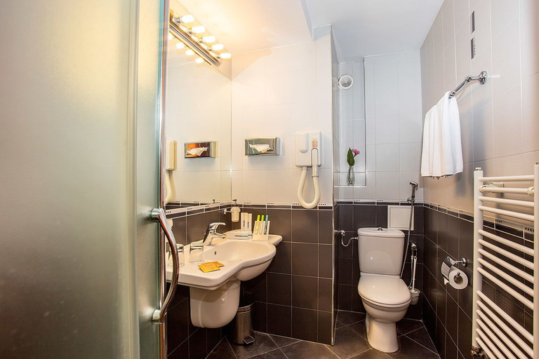 Bathroom 5, Europe Hotel Sofia, Stolichna