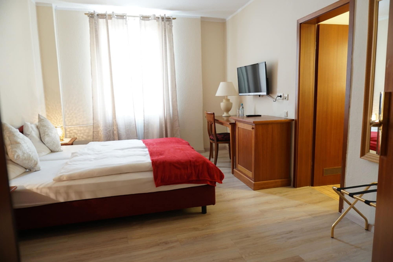 Bedroom 4, Hotel-Events Adlerpalast, Groß-Gerau