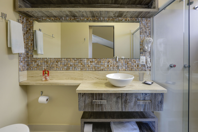 Bathroom 4, Pietra Flat, Florianopolis
