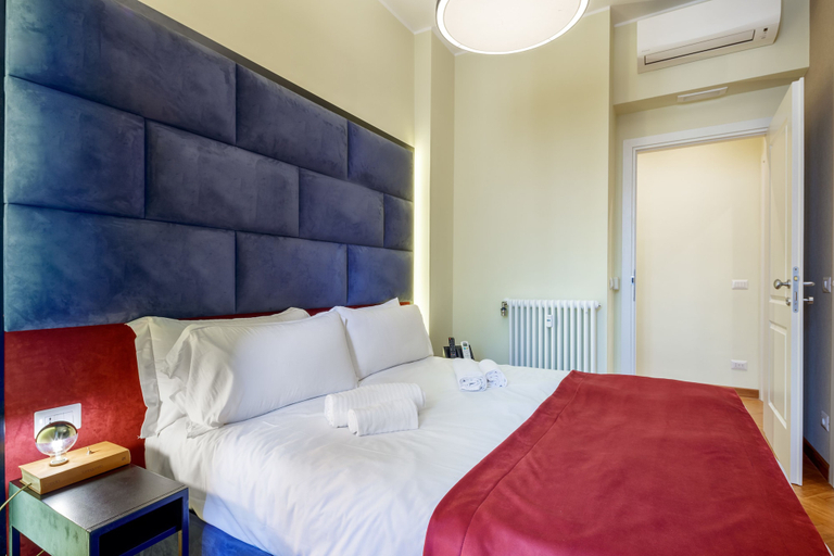 Bedroom 4, Hometown Vite, Rome
