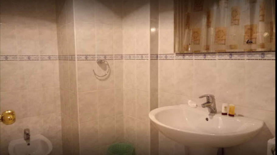 Bathroom 4, El Biar Hotel, Bouzareah