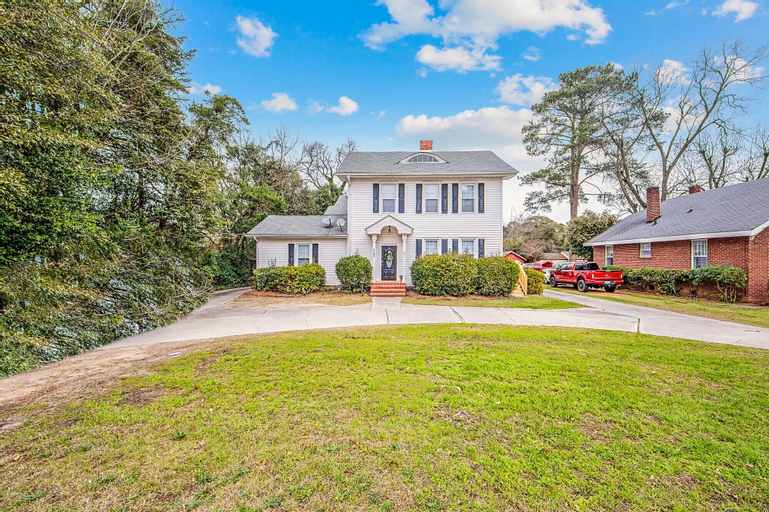 Terry Sanford Guest House, Cumberland