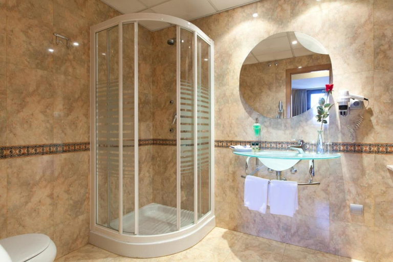 Bathroom 4, Hotel Galaico, Madrid
