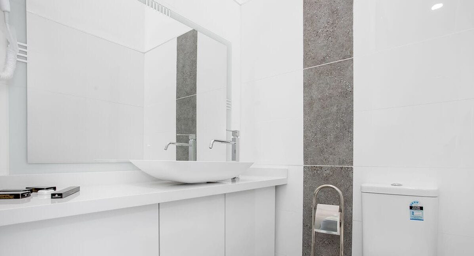 Bathroom 3, Oakleigh House, Burnie - Pt A