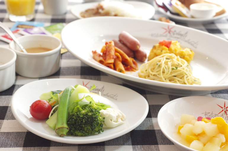 Food & Drinks 6