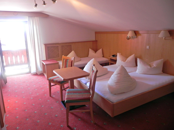 Bedroom 3, Hotel Sonnhof, Kufstein