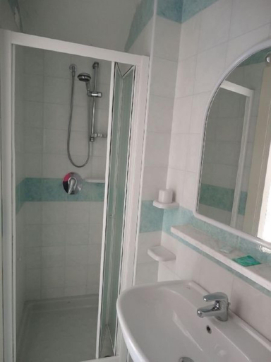 Bathroom 4, Hotel Candia, Napoli