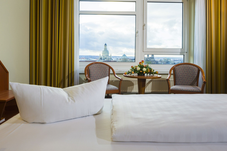 Bedroom 4, Hotel Am Terrassenufer, Dresden