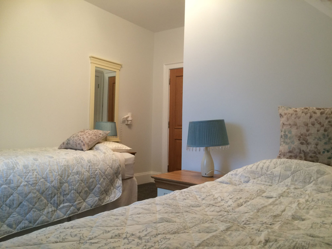 Bedroom 3, Gordon House, Dorset
