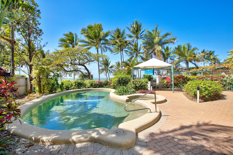 Trinity Waters, Cairns