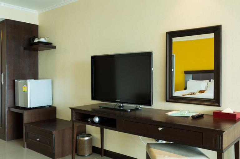 Bedroom 3, Royal Phala Cliff Beach Resort, Ban Chang