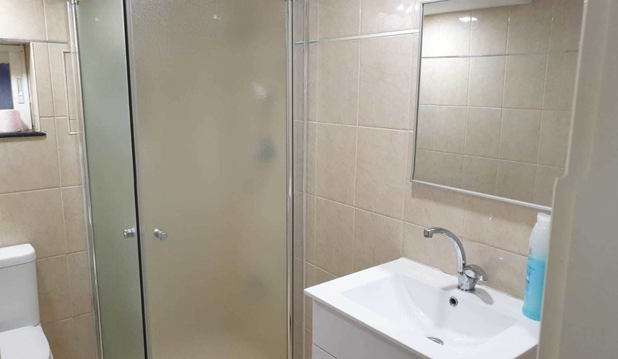 Bathroom 3, Comfort Apartments