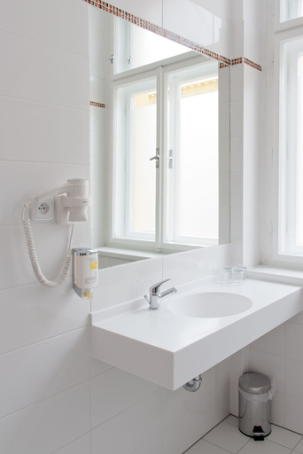 Bathroom 4, Hotel Ambiance, Praha 2