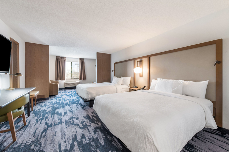 Bedroom 3, Fairfield Inn & Suites by Marriott Greensboro Coliseum Area, Guilford