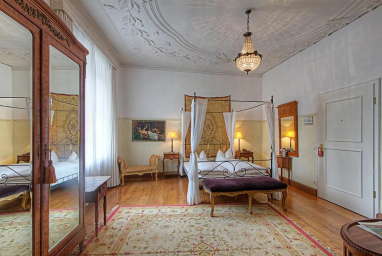 Bedroom 2, Hotel Orphée - Großes Haus, Regensburg