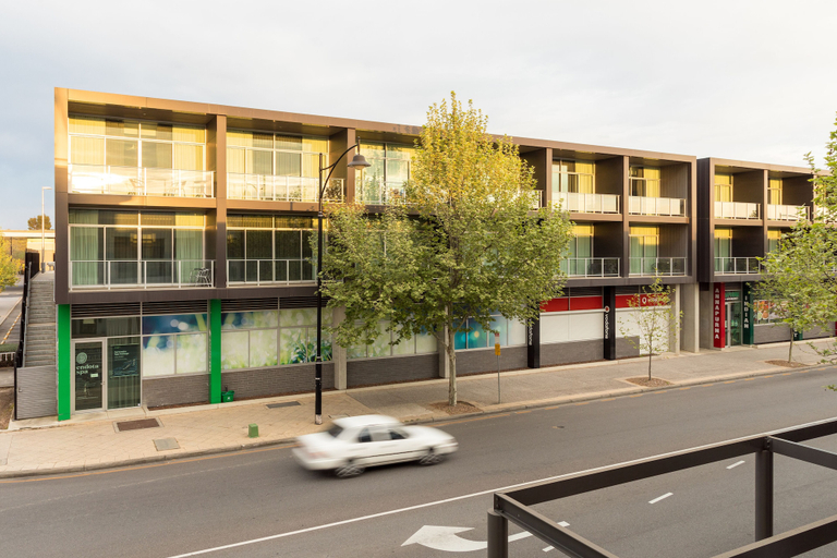 Exterior & Views 2, Mawson Lakes Hotel & Function Centre, Adelaide