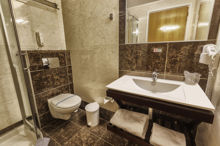 Bathroom 5, Sofia Hotel, Crete