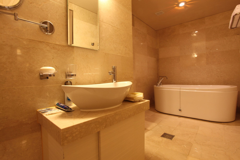 Bathroom 4, MS Hotel, Suwon