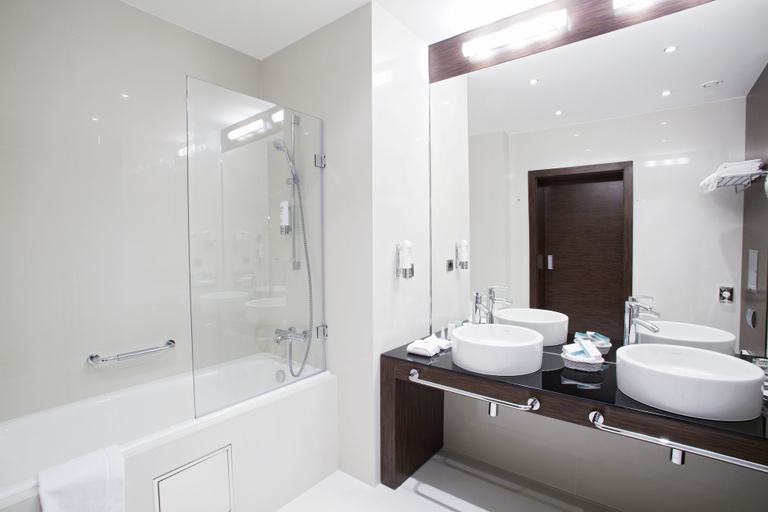 Bathroom 4, Kadashevskaya Hotel, Central