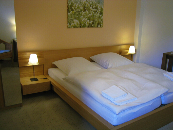 Bedroom 4, Pension am Helenenwall, Köln