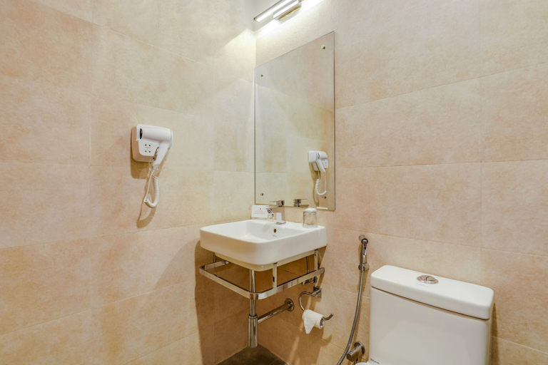 Bathroom 4, Summit Swiss Heritage Hotel & Spa, Darjiling