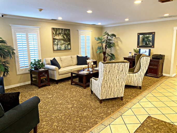 Others 5, Hotel Zephyrhills, Pasco