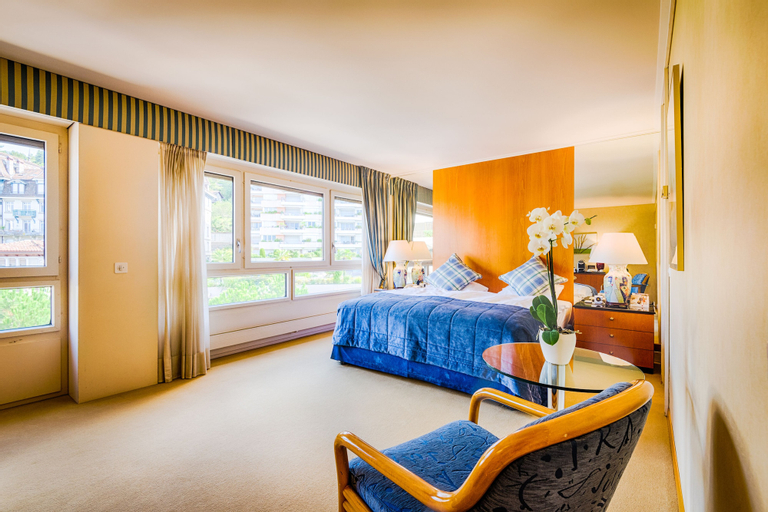 Bedroom 4, Royal Plaza Montreux, Pays-d'Enhaut
