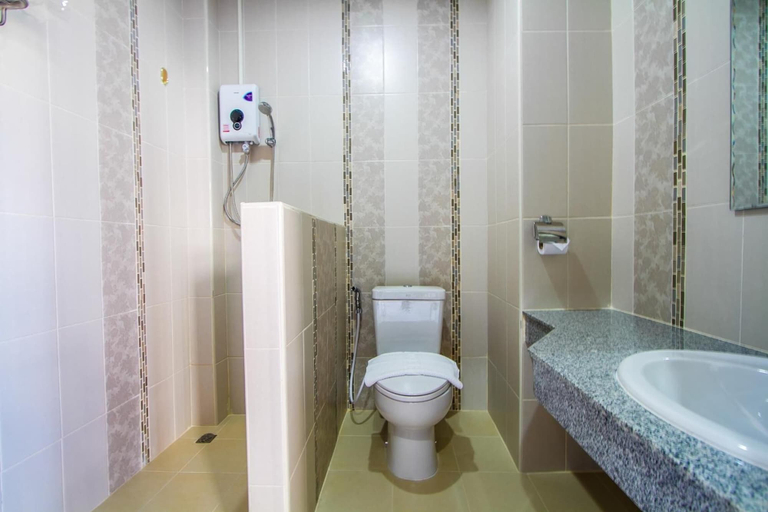 Bathroom 4, Mana Hotel, Muang Chiang Rai