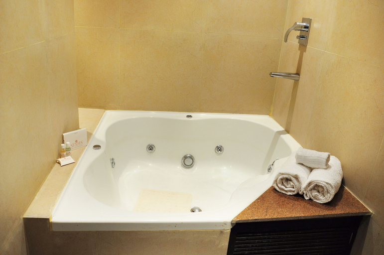 Bathroom 5, Senses Hotel, North 24 Parganas