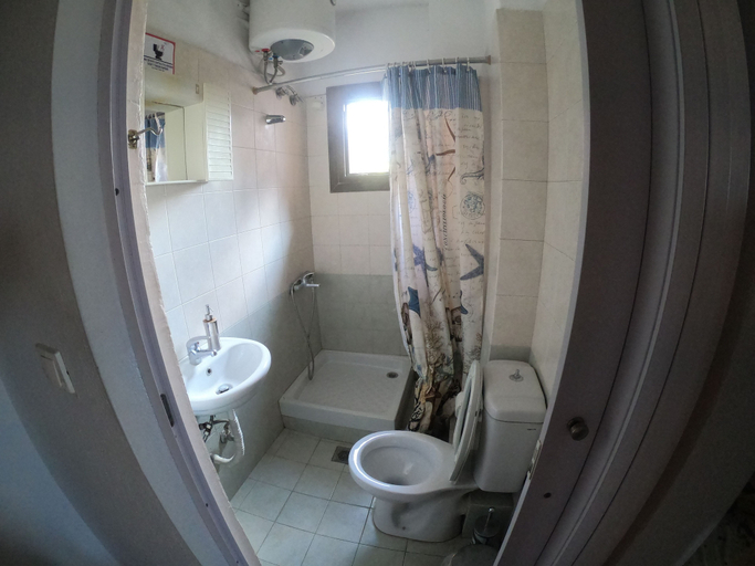 Bathroom 5, Arabas - Hostel, Central Macedonia