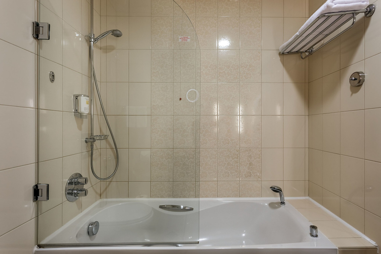 Bathroom 4, Garden Ring Hotel, Central