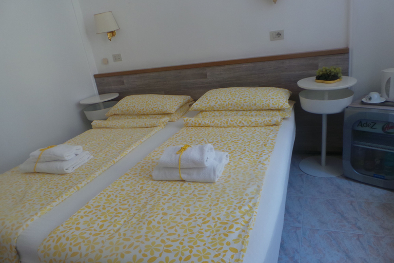 Bedroom 3, Castelfidardo, Roma