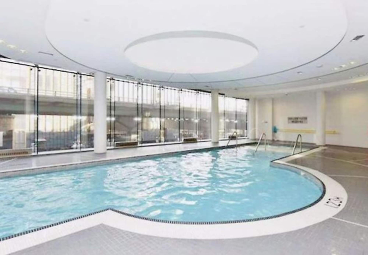 Sport & Beauty, 14 York St Condo-Downtown-CN Tower, Toronto